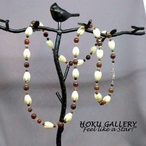 NWOT Vintage Resin Pikaki, Poppy Jasper, AB Crystal Beads Handmade Necklace, 34"